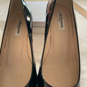 Patent LEATHER pumps.